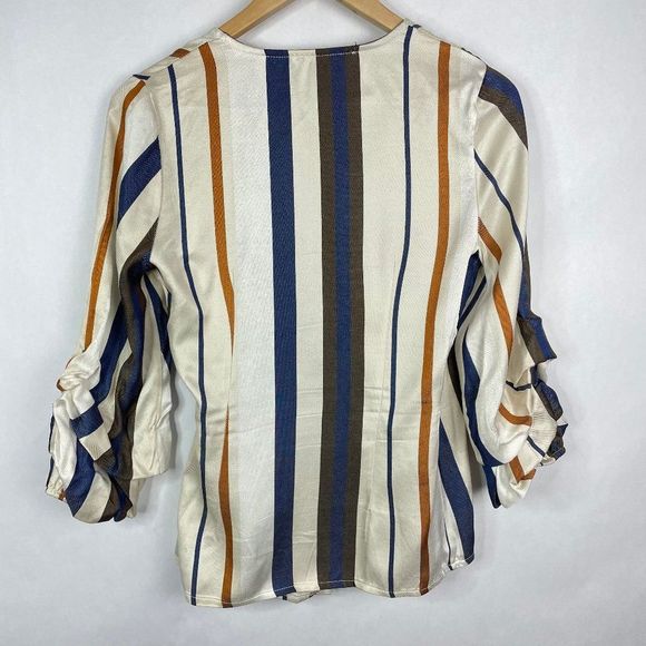 Luna Allegra  Made In Italy  V Neck Ruched 3/4 Sleeve Wrap Front Blouse - Picture 4 of 4